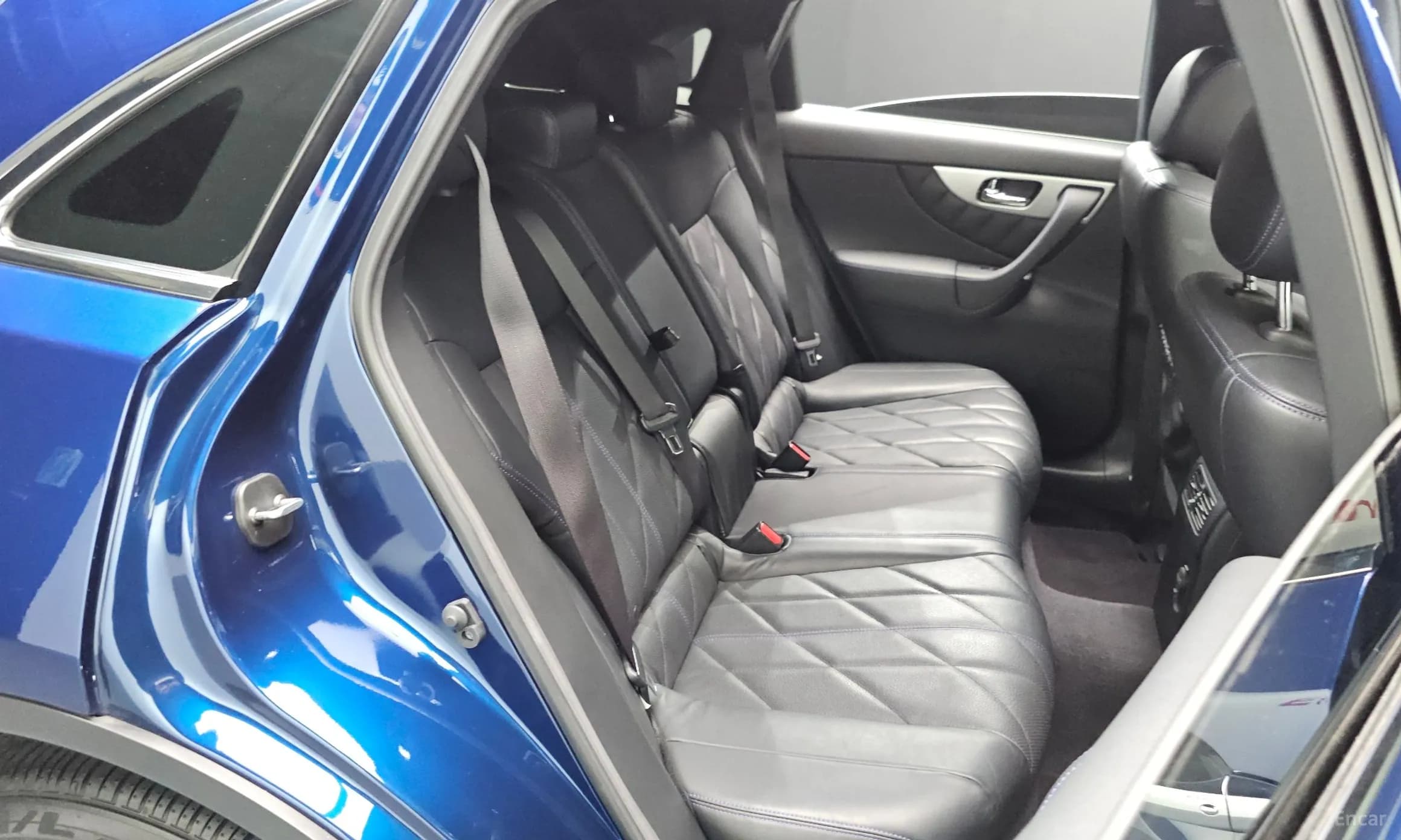 QX70