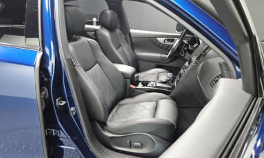 QX70