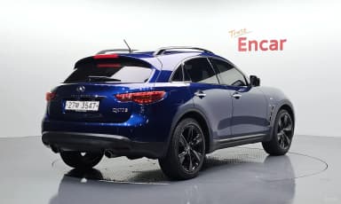 QX70