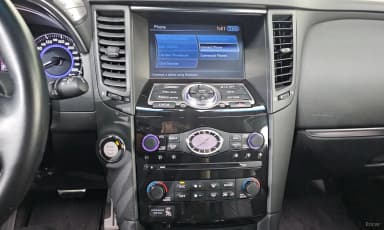 QX70