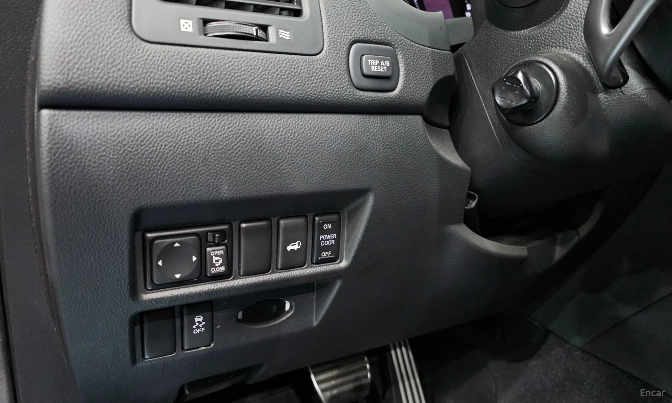 QX70