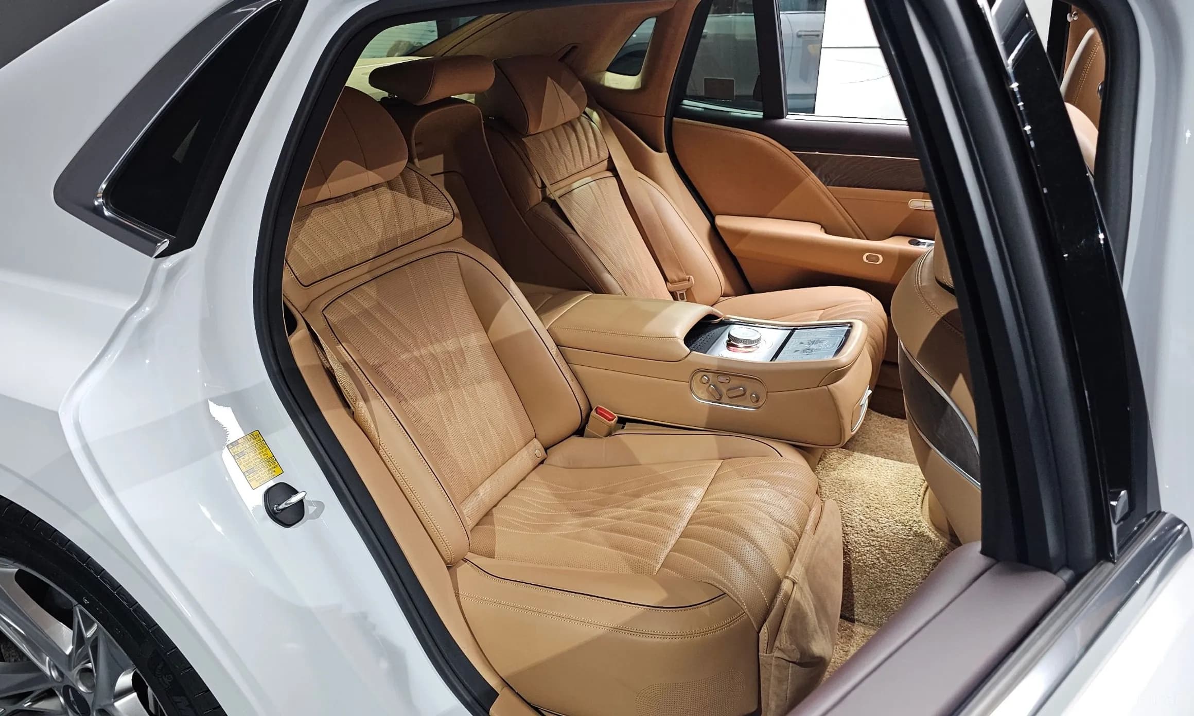 G90 (RS4)