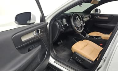 XC40