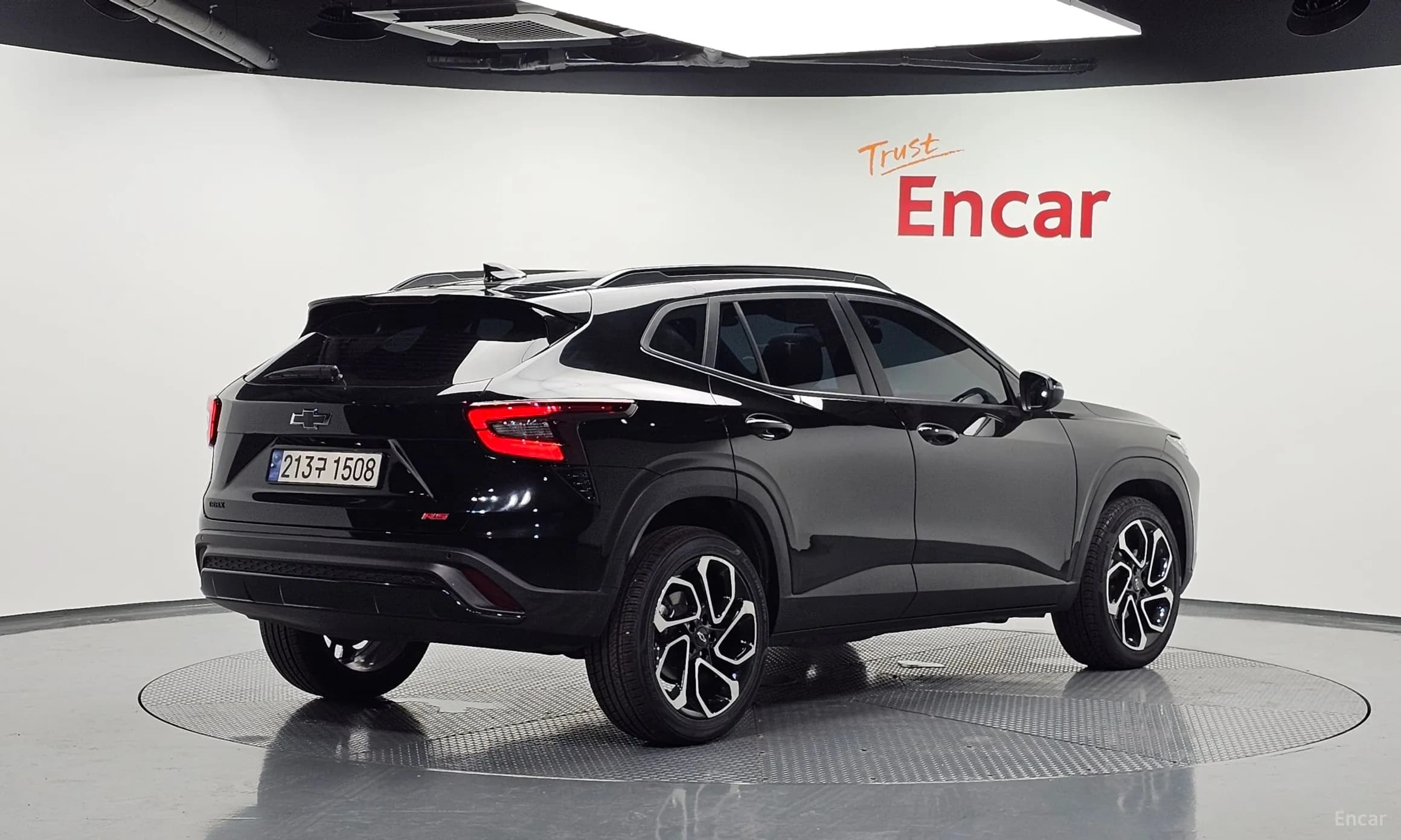 Trax Crossover