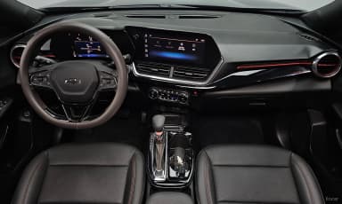 Trax Crossover