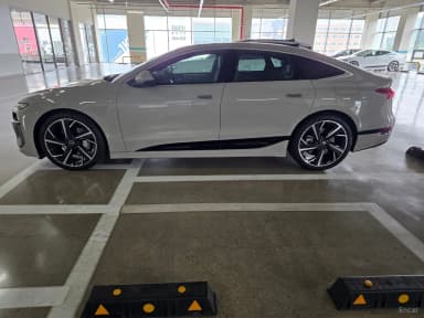 A6 e-tron