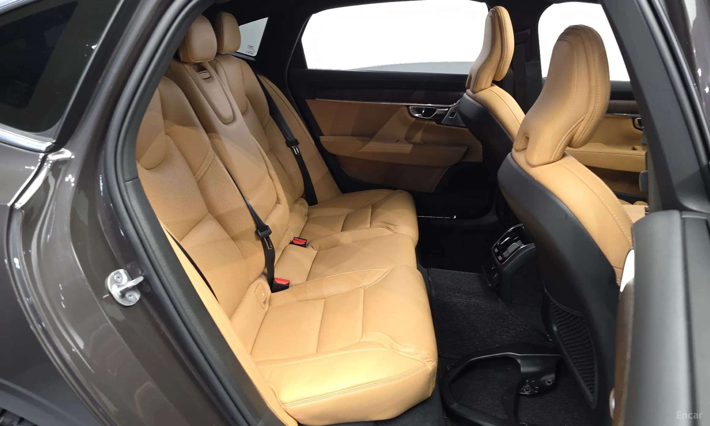 S90