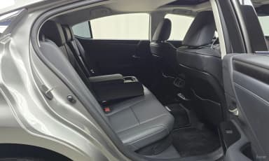 ES300h 7th Generation