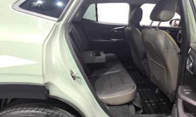 Trax Crossover