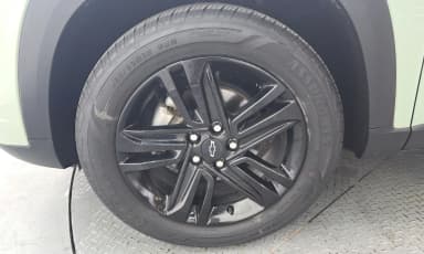 Trax Crossover