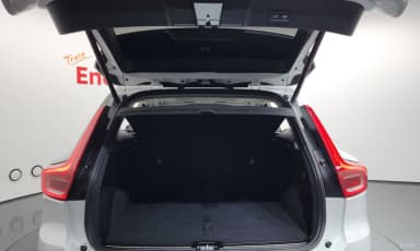 XC40