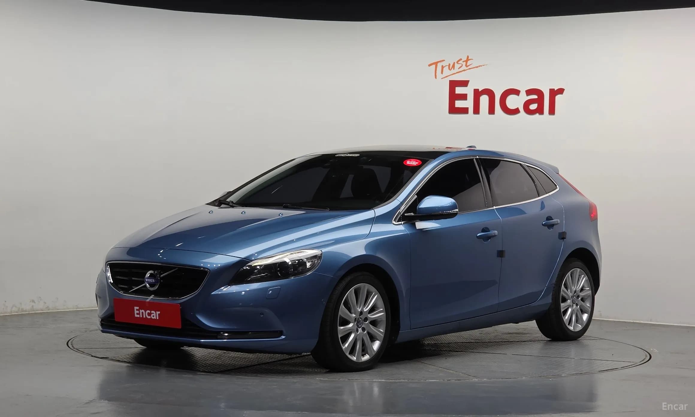 V40