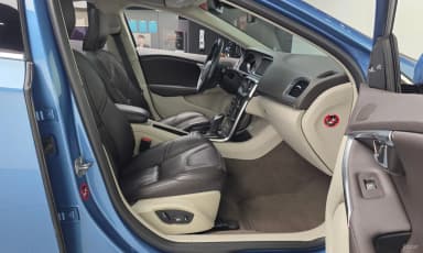 V40