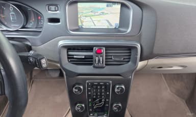 V40