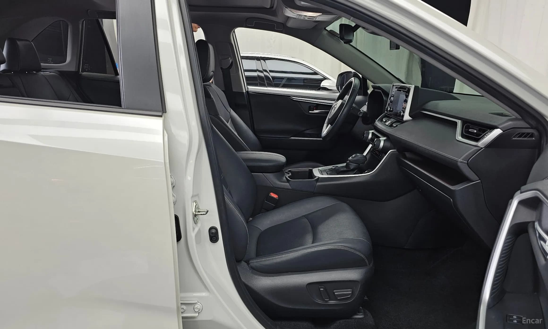 RAV4 5th Generation