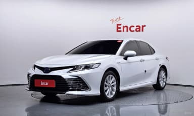 Camry (XV70)