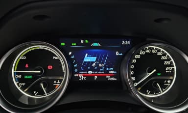 Camry (XV70)