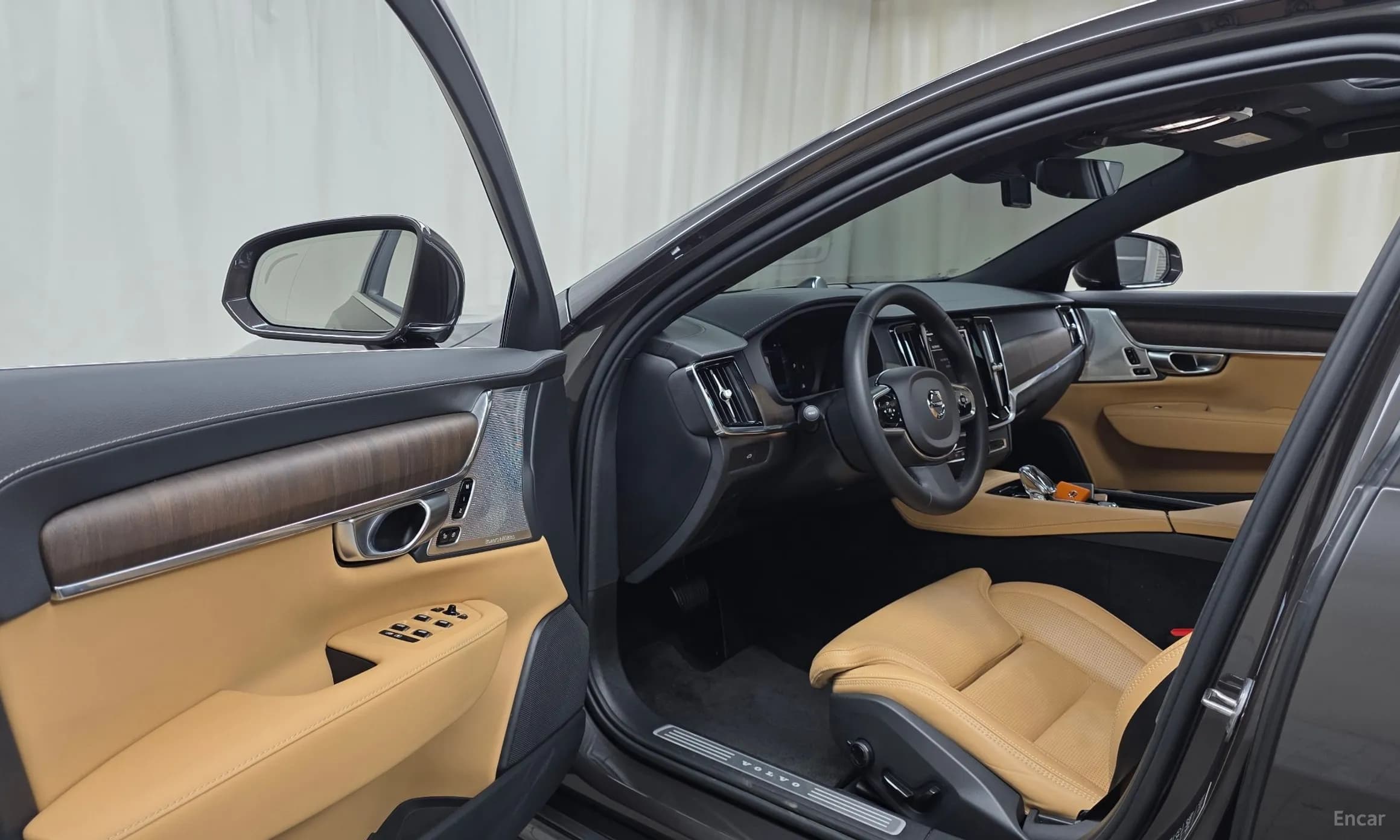 S90