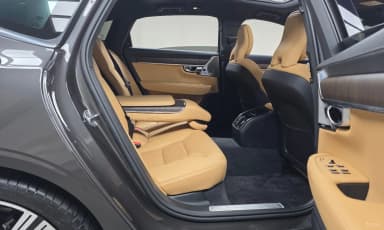 S90