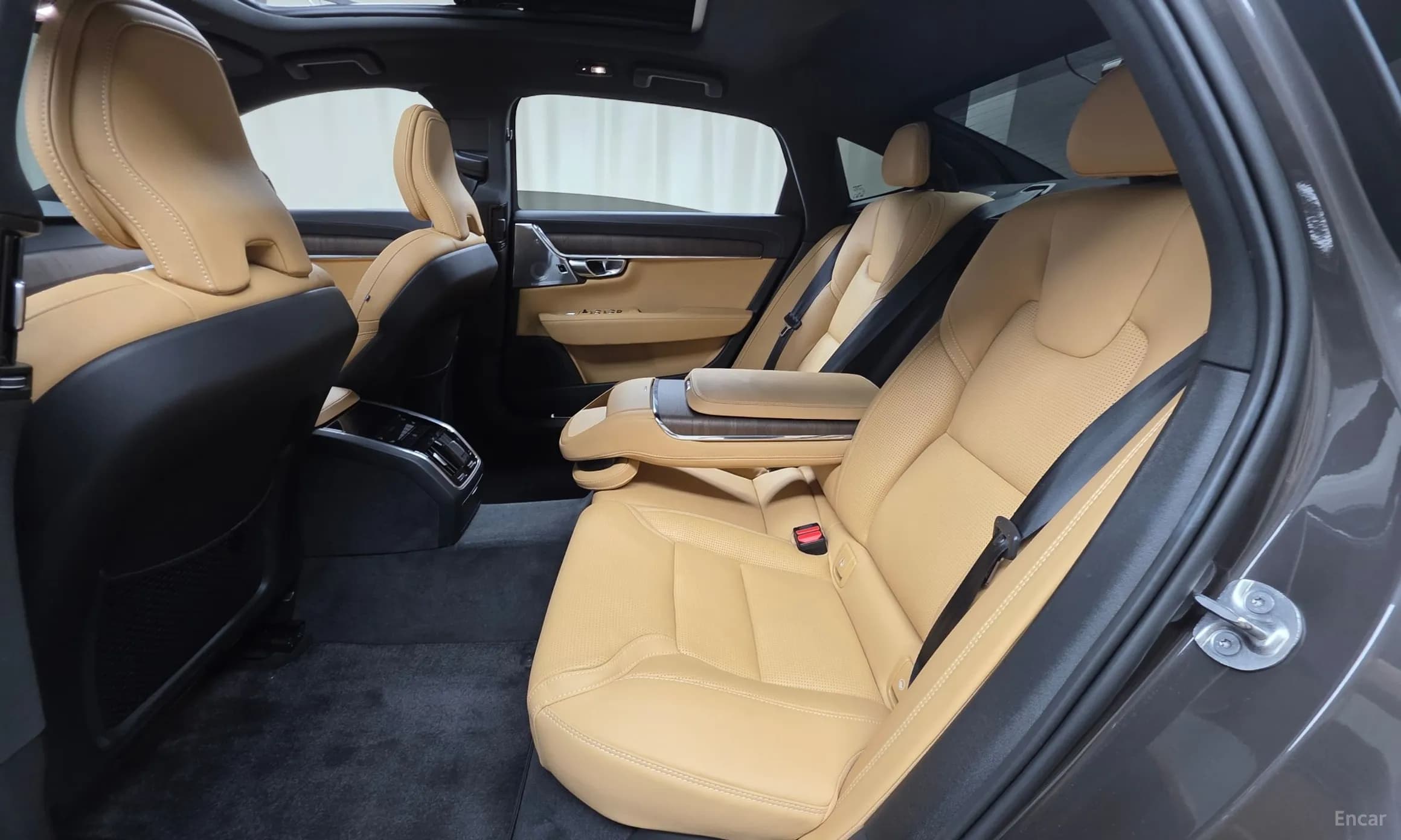 S90
