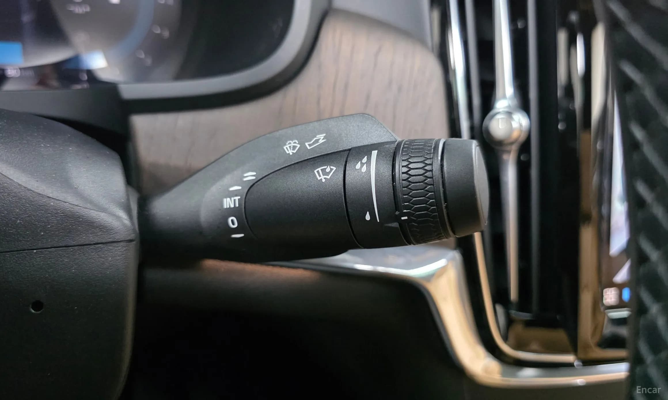 S90