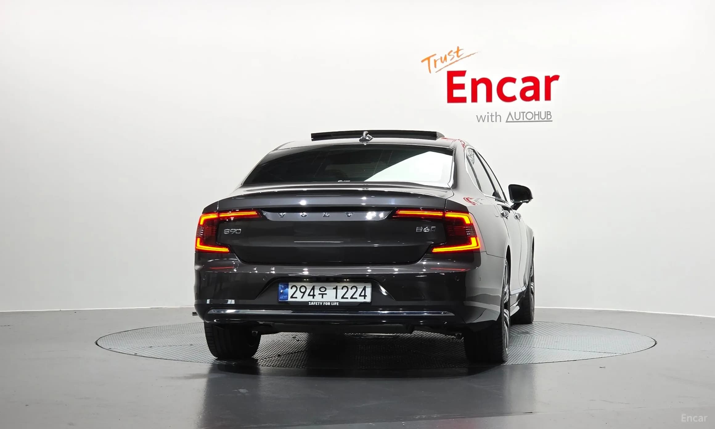 S90