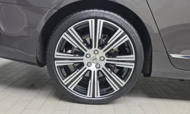 S90