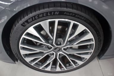 A6 e-tron