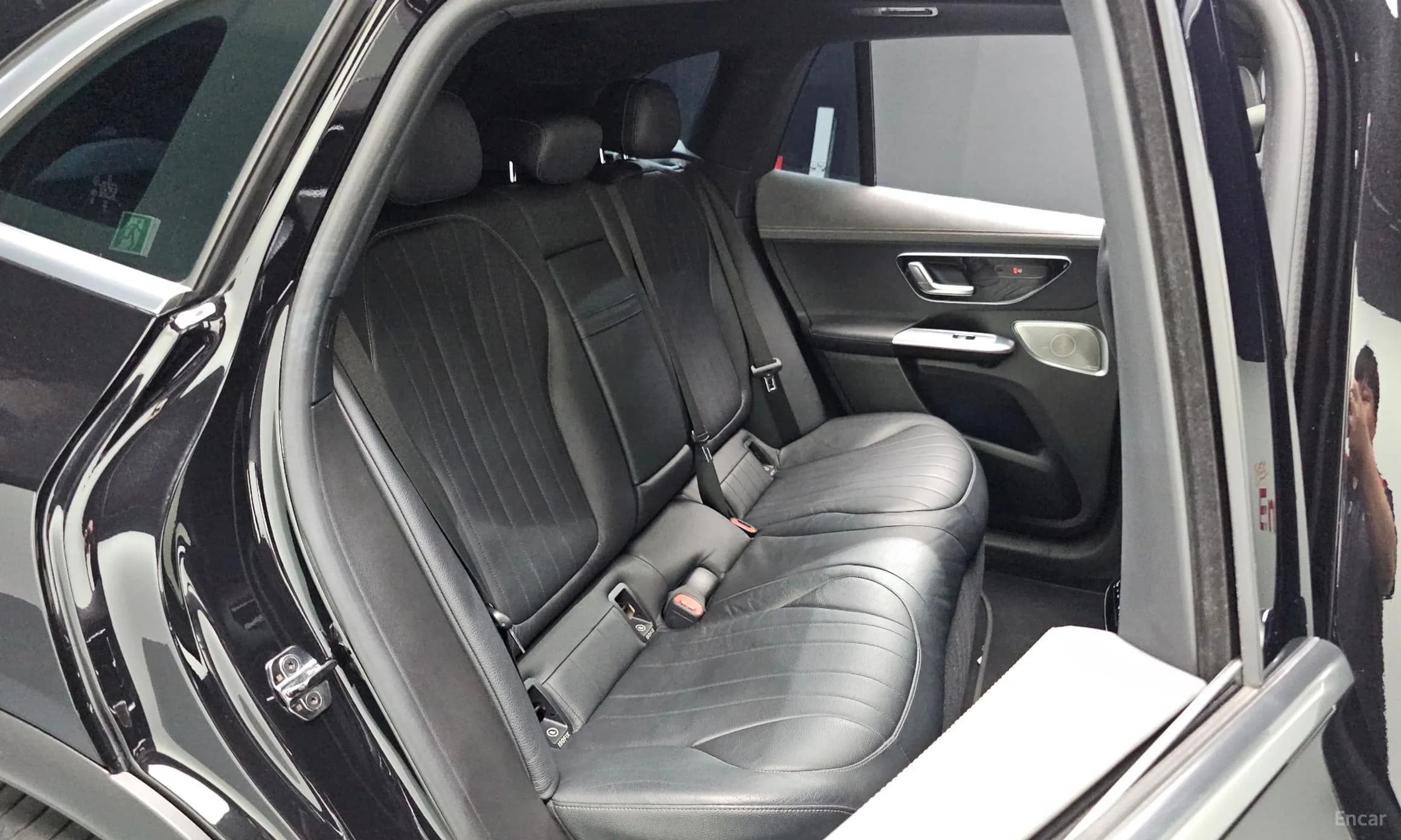 EQE SUV X294