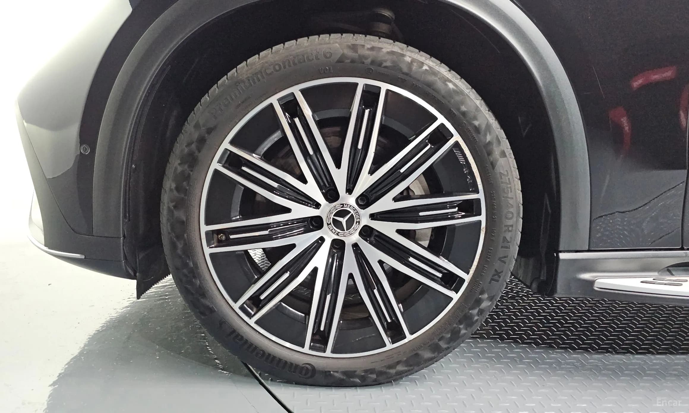 EQE SUV X294