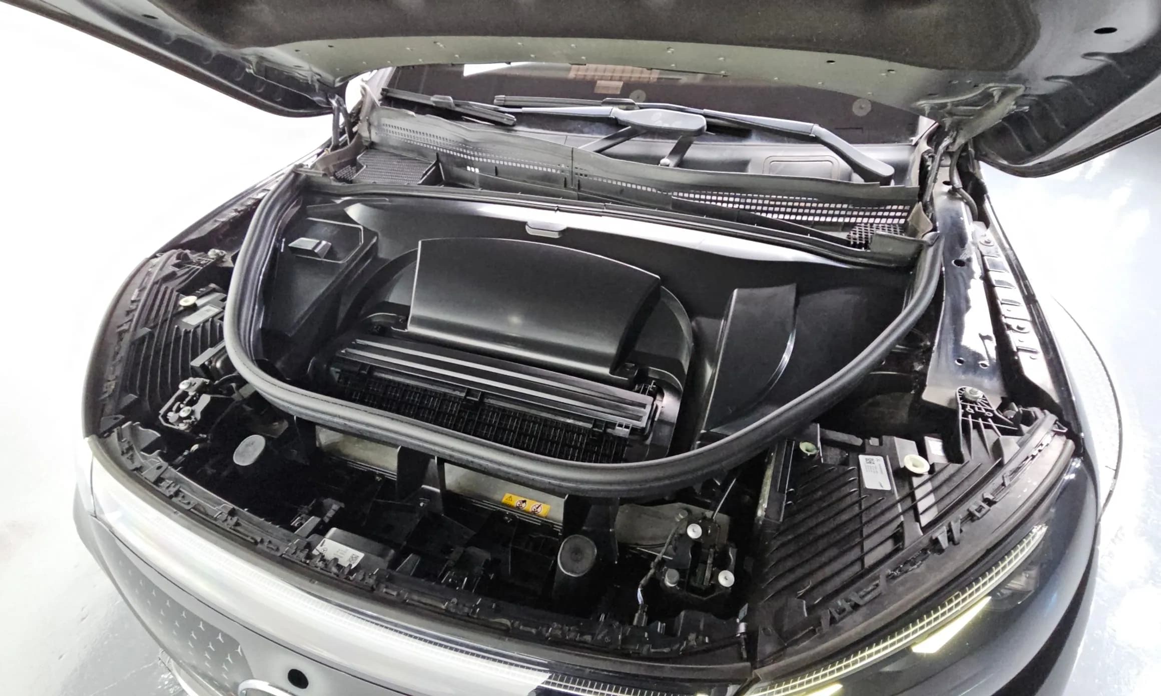 EQE SUV X294