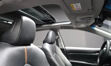 Camry (XV70)
