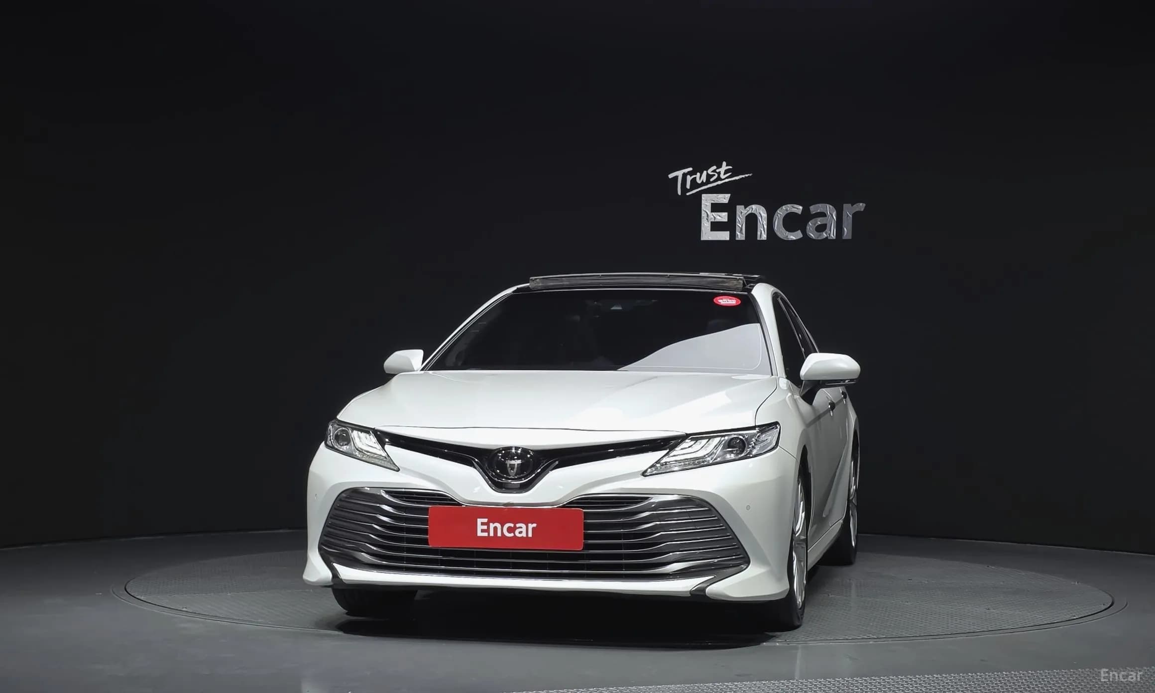 Camry (XV70)