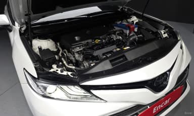Camry (XV70)