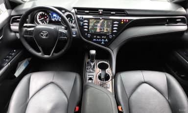 Camry (XV70)