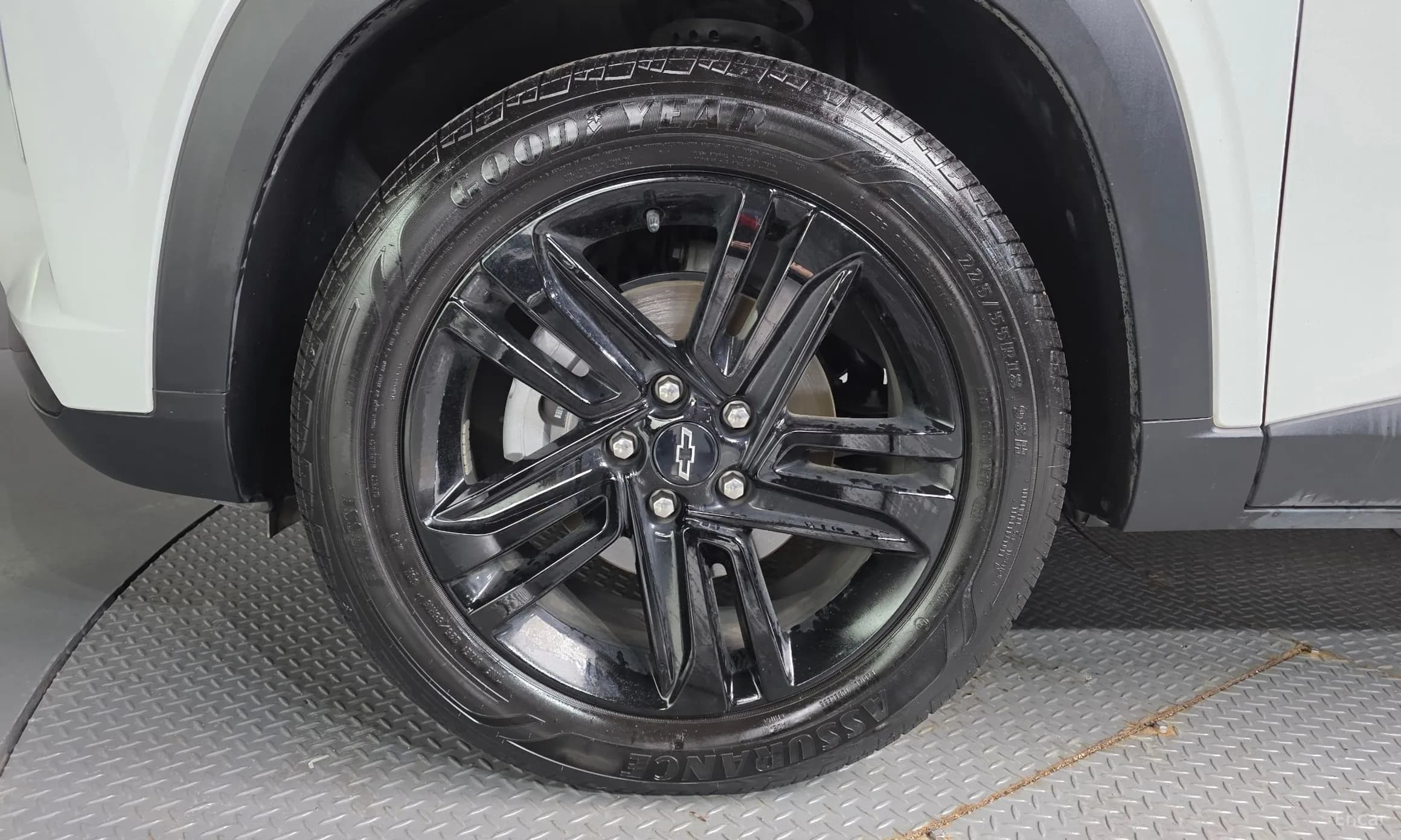 Trax Crossover