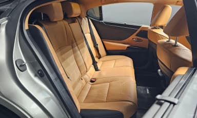 ES300h 7th Generation