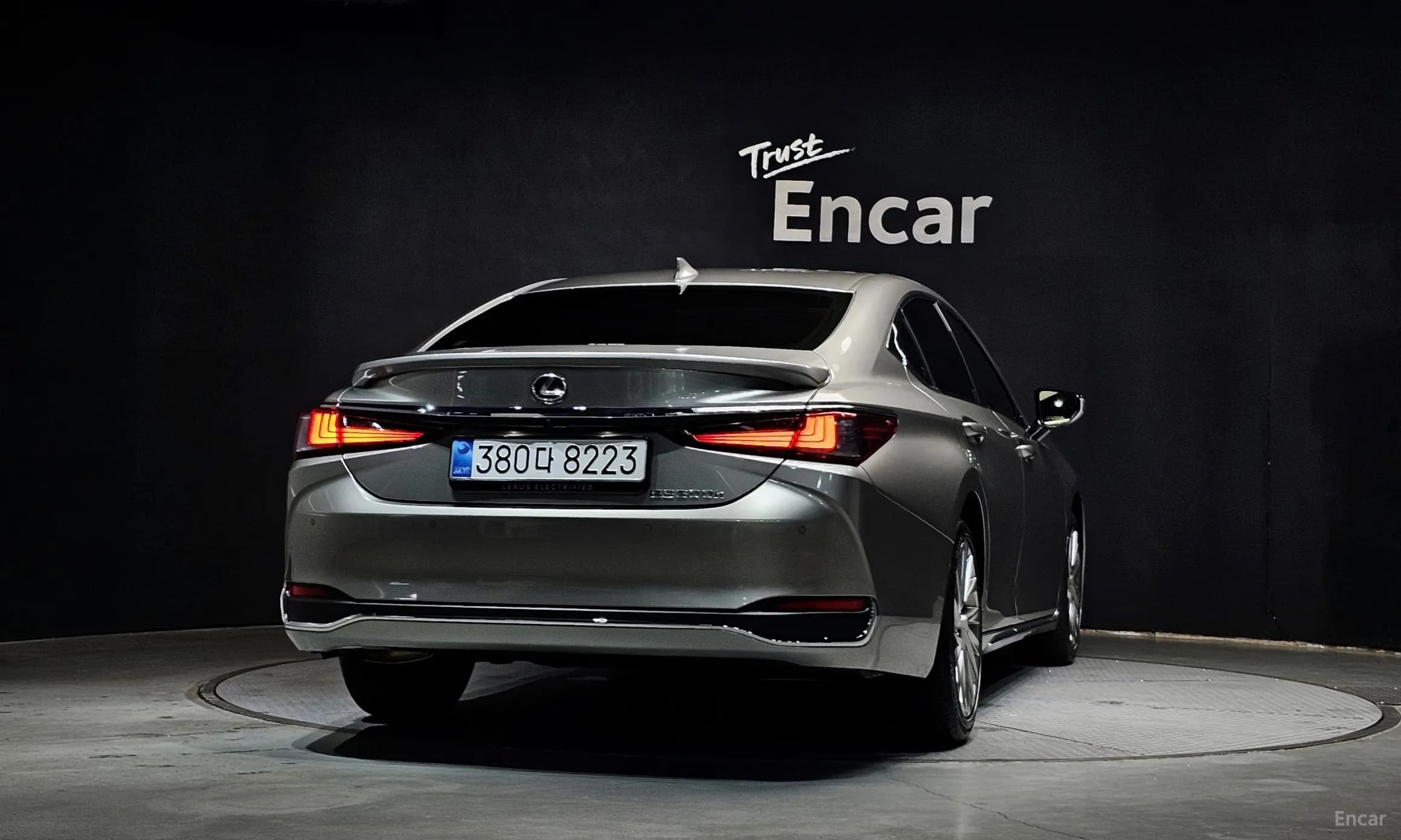 ES300h 7th Generation