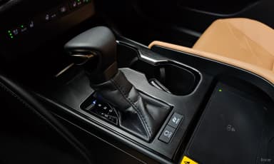 ES300h 7th Generation