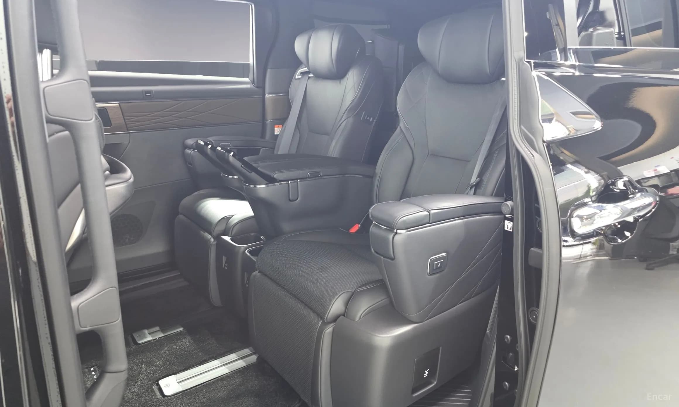 Alphard 4th Generation