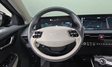 EV6