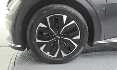 EV6