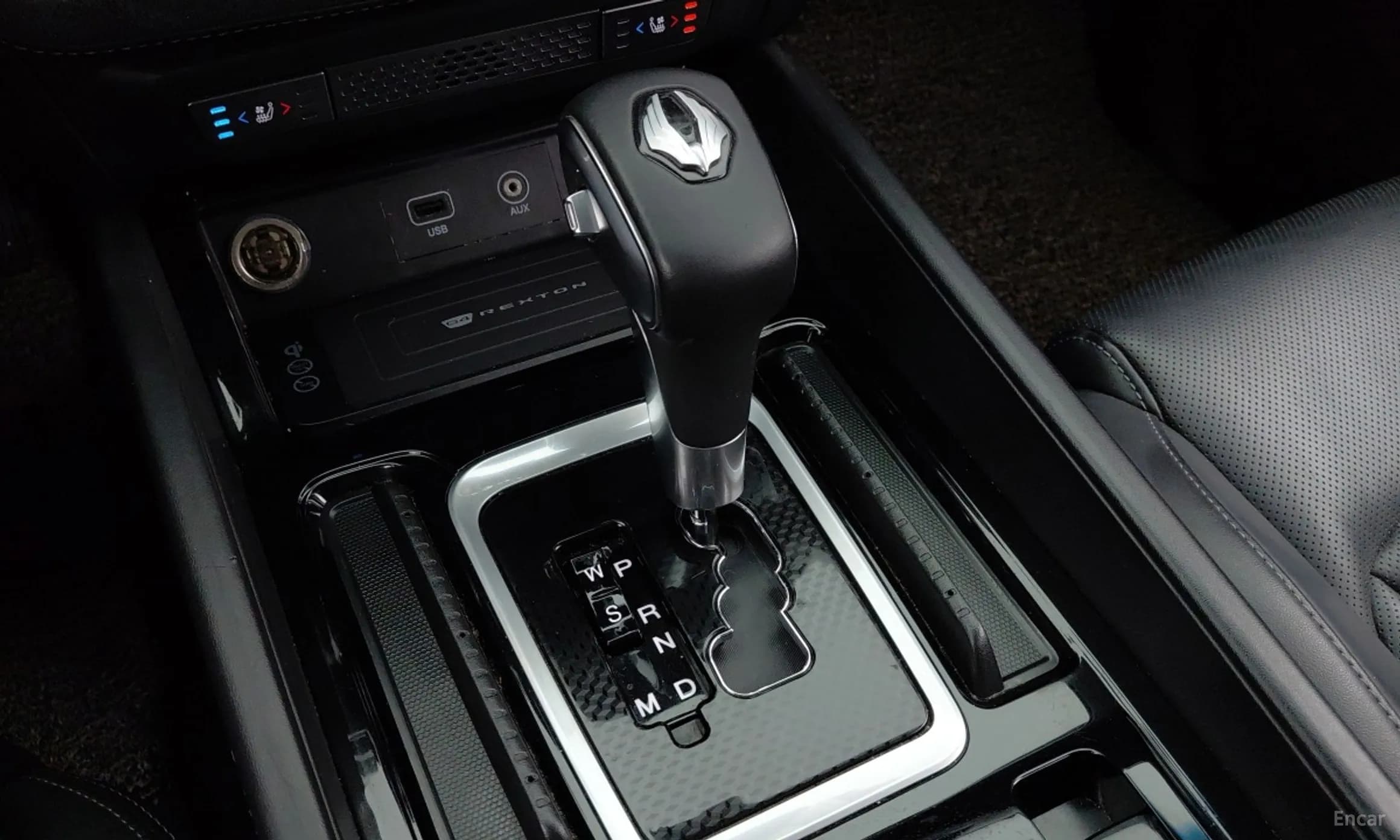 G4 Rexton