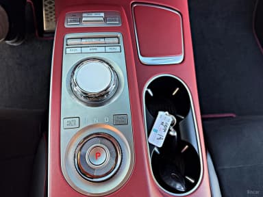 GV70