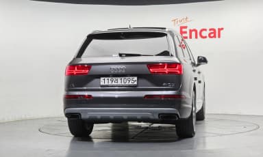 Q7 (4M)