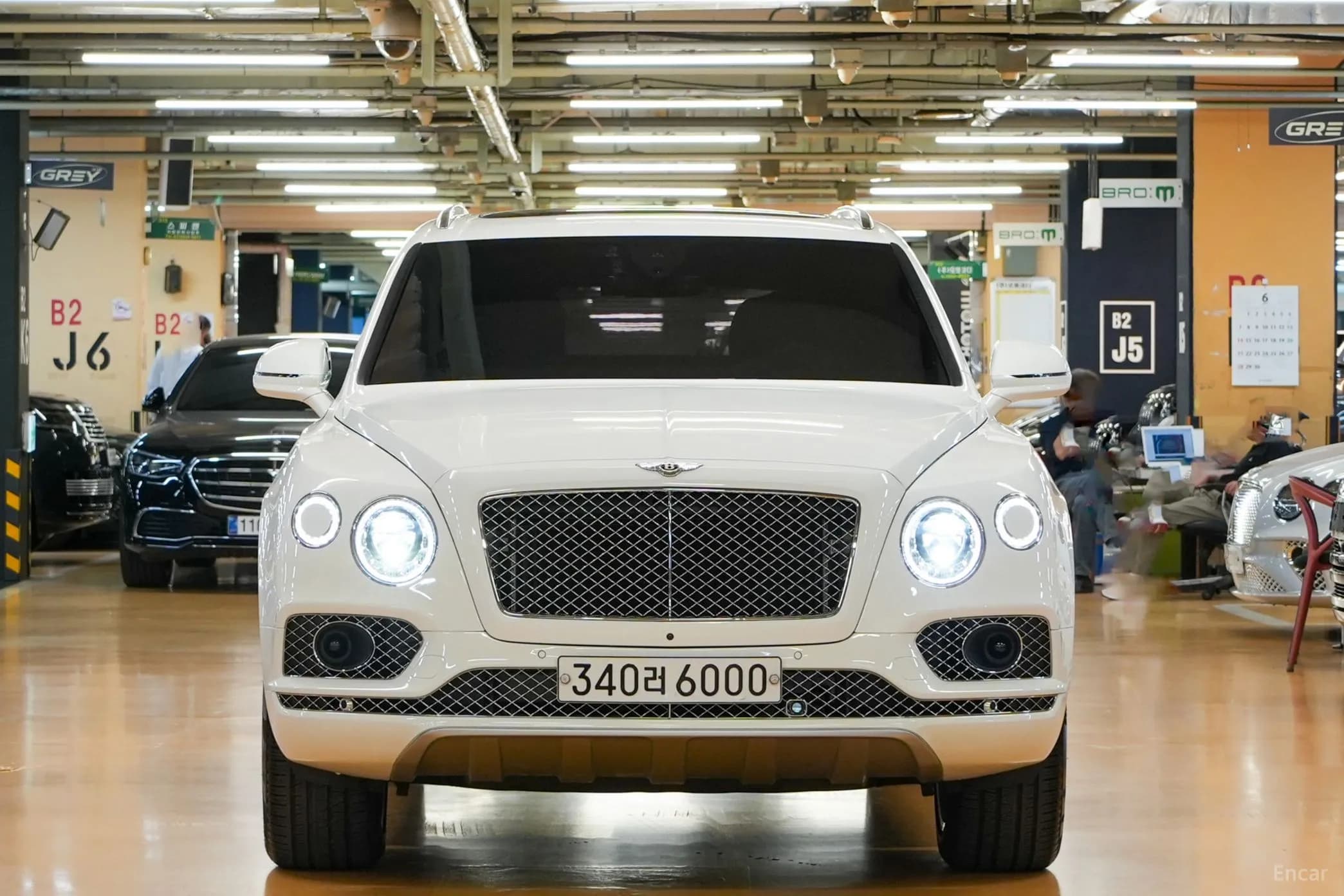 Bentayga