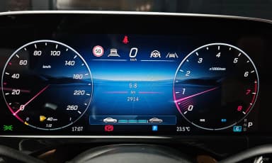 E-Class W214