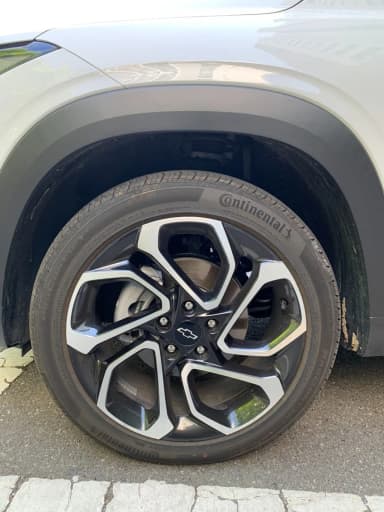 Trax Crossover