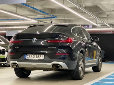 X4 (G02)