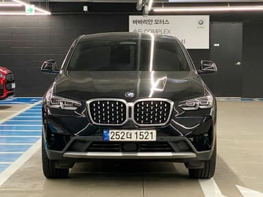 X4 (G02)